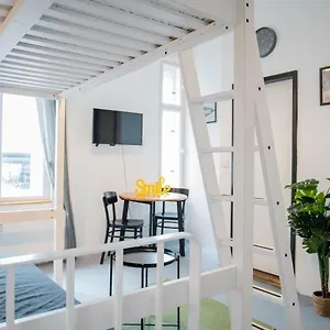 Apartment Shabby Chic Self Checkin Free Street Parking, Berlin